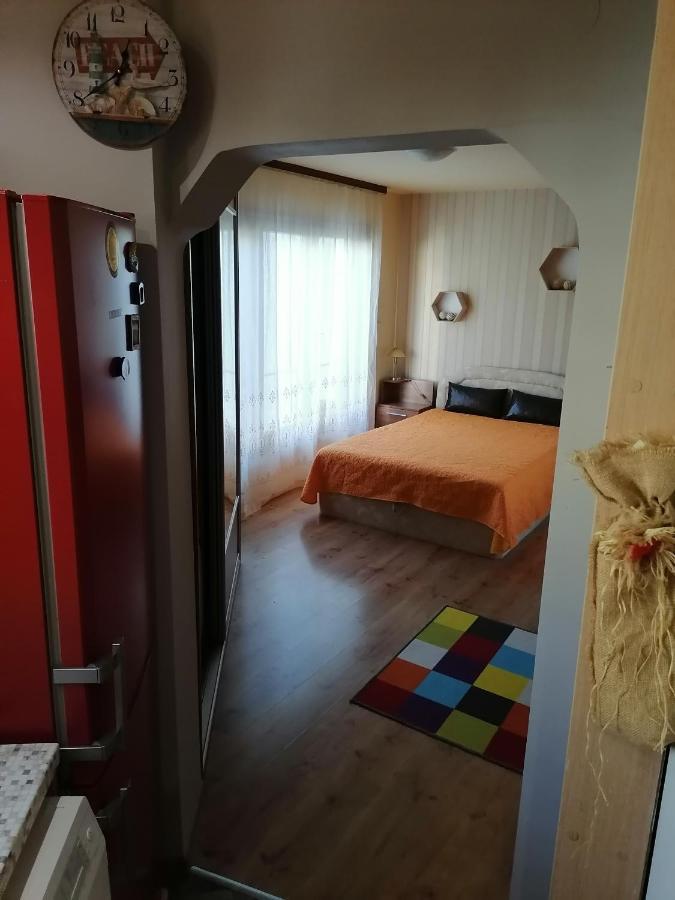 Lazur- Neben Meeresgarten Burgas City Eksteriør billede